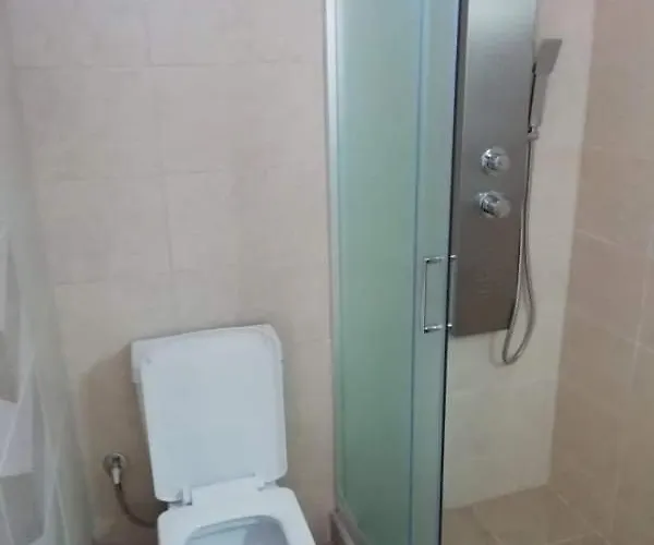 Aquastelle Est 2021 Neos Marmaras